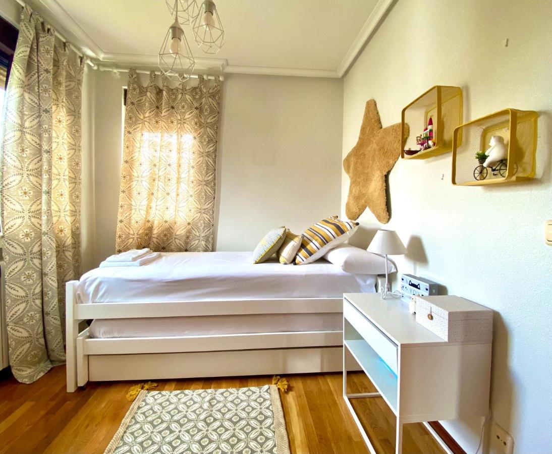 Housing Leon Casa Con Jardin Villa Buitenkant foto
